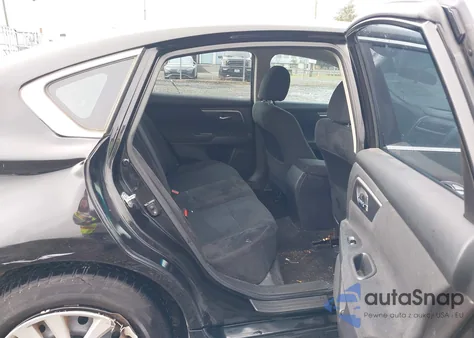 2015 Nissan Altima 2.5 S z USA, uszkodzony, nr VIN 1N4AL3AP6FC203433